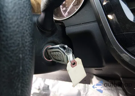 2021 Toyota Camry Le z USA, uszkodzony, nr VIN 4T1C11AK4MU578306